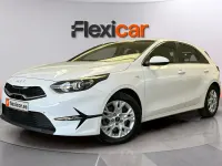 Usado Kia Ceed 136 CV (100 kW) 2023 Blanco Utilitario
