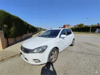 Usado Kia Ceed Active 126 CV (92 kW) 2011 Blanco Utilitario