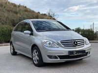 Usado Mercedes B170 116 CV (85 kW) 2008 Gris / plata Monovolumen