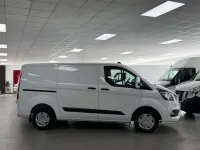 Usado Ford Transit Custom Trend 131 CV (96 kW) 2023 Blanco Van