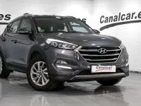 Usado Hyundai Tucson 114 CV (83 kW) 2016 Gris SUV