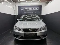Usado Seat Leon Style 130 CV (95 kW) 2019 Gris / plata Familiar