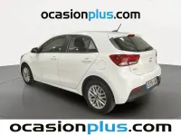 Usado Kia Rio 84 CV (61 kW) 2022 Blanco