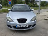Usado Seat Leon Reference 105 CV (77 kW) 2007 Plateado Utilitario