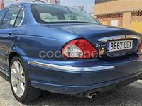 Begagnad Jaguar X-type Executive 231 HK (169 kW) 2003 Blå Sedan