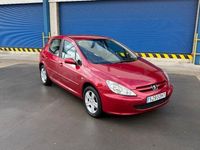 Usado Peugeot 307 110 CV (80 kW) 2004 Granate Berlina