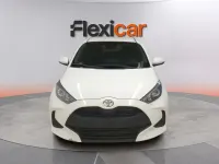 Usado Toyota Yaris Hybrid Active 116 CV (85 kW) 2025 Blanco Berlina