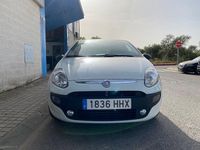Usado Fiat Punto Easy 95 CV (69 kW) 2012 Blanco Utilitario
