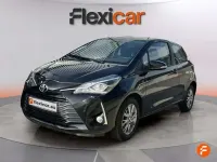 Usado Toyota Yaris Active 111 CV (81 kW) 2017 Negro Utilitario