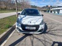 Usado Peugeot 208 GT-line 110 CV (80 kW) 2017 Blanco Utilitario