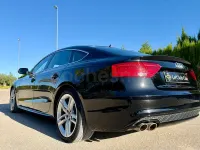 Usado Audi A5 Sportback Sport 190 CV (139 kW) 2016 Negro Utilitario