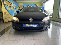 Usado VW Jetta Advance 105 CV (77 kW) 2011 Negro Berlina