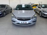 Usado Opel Astra Excellence 140 CV (102 kW) 2016 Gris / plata Berlina