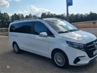 Usado Mercedes V300 Avantgarde 239 CV (175 kW) 2024 Blanco Monovolumen