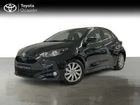 Usado Toyota Yaris Active 116 CV (85 kW) 2025 Negro Utilitario