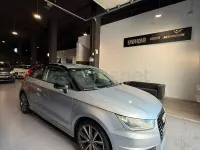 Usado Audi A1 Attraction 95 CV (69 kW) 2015 Gris / plata Utilitario