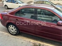 Usado Ford Mondeo Sport 145 CV (106 kW) 2004 Granate Berlina
