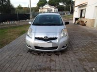 Usado Toyota Yaris 90 CV (66 kW) 2009 Gris / plata Utilitario