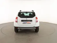 Usado Dacia Duster Lauréate 110 CV (80 kW) 2015 Blanco SUV