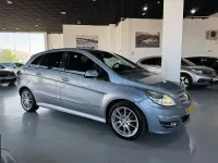 Usado Mercedes B200 140 CV (102 kW) 2007 Gris / plata Monovolumen