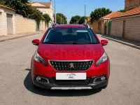 Usado Peugeot 2008 Allure 110 CV (80 kW) 2018 Rojo SUV
