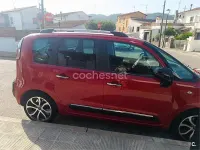 Usado Citroën C3 Picasso Feel 110 CV (80 kW) 2016 Granate Monovolumen