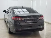 Usado Ford Mondeo Trend 187 CV (137 kW) 2022 Gris / plata Berlina