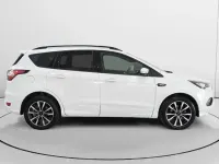 Usado Ford Kuga ST-Line 150 CV (110 kW) 2018 Blanco SUV