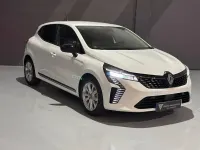 Nuevo Renault Clio V Evolution 100 CV (73 kW) 2025 Blanco Berlina