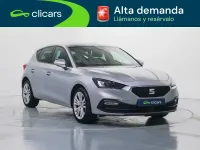 Usado Seat Leon Style 110 CV (80 kW) 2022 Gris Berlina