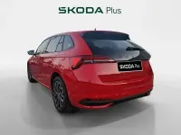 Usado Skoda Scala Selection 115 CV (84 kW) 2025 Rojo Utilitario