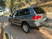 Używany VW Touareg R 174 KM (127 kW) 2004 Szary SUV