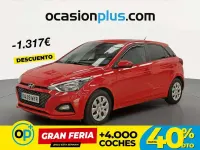 Usado Hyundai i20 75 CV (55 kW) 2019 Rojo Utilitario