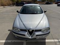 Usado Alfa Romeo 156 120 CV (88 kW) 1998 Gris / plata Berlina