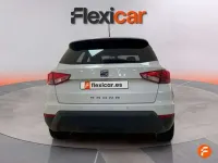 Usado Seat Arona Ecomotive 95 CV (69 kW) 2021 Blanco SUV