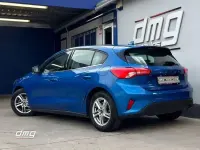 Usado Ford Focus Trend+ 120 CV (88 kW) 2022 Azul Berlina