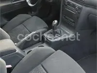Usado Skoda Superb Comfort 130 CV (95 kW) 2004 Azul Berlina