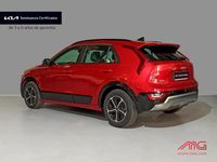 Usado Kia Niro 138 HP (101 kW) 2025 Vermelho SUV