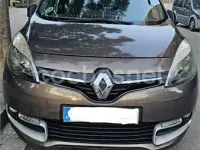 Usado Renault Scenic E-Tech LIMITED 110 CV (80 kW) 2014 Marrón Monovolumen
