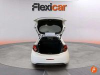 Usado Peugeot 208 Style 110 CV (80 kW) 2017 Blanco Utilitario