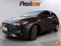 Usado Hyundai i30 110 CV (80 kW) 2022 Gris / plata Berlina