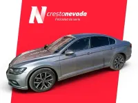 Usado VW Passat Executive 150 CV (110 kW) 2022 Gris / plata Familiar