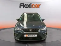 Usado Seat Arona Ecomotive 95 CV (69 kW) 2019 Gris SUV