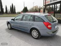 Usado Renault Laguna II 120 CV (88 kW) 2003 Blanco Familiar