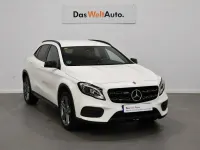 Usado Mercedes GLA200 150 CV (110 kW) 2018 Blanco SUV
