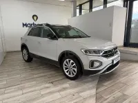 Usado VW T-Roc Life 110 CV (80 kW) 2023 Gris / plata SUV