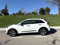 Usado Kia Niro 141 CV (103 kW) 2021 Blanco SUV