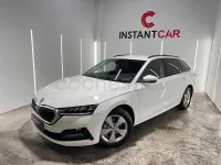 Usado Skoda Octavia 110 CV (80 kW) 2022 Blanco Familiar
