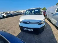 Usado Citroën Berlingo Live 102 CV (75 kW) 2022 Blanco Monovolumen