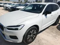 Usado Volvo XC60 Momentum 194 CV (142 kW) 2021 Blanco SUV